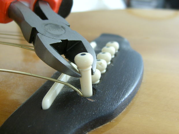 how to string a guitar